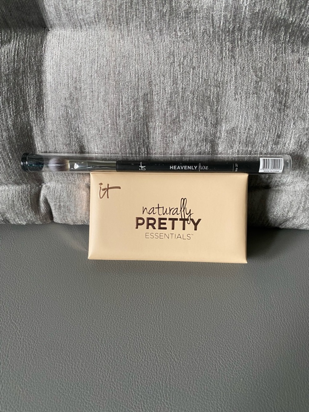 IT Cosmetics Naturally Pretty Essentials Palette with Heavenly Luxe Brush